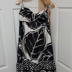 Black/white dress